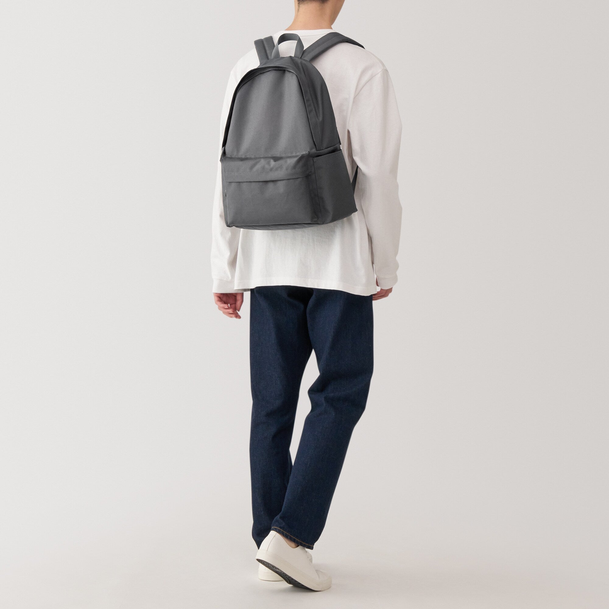 Less Tiring Water Repellent Backpack