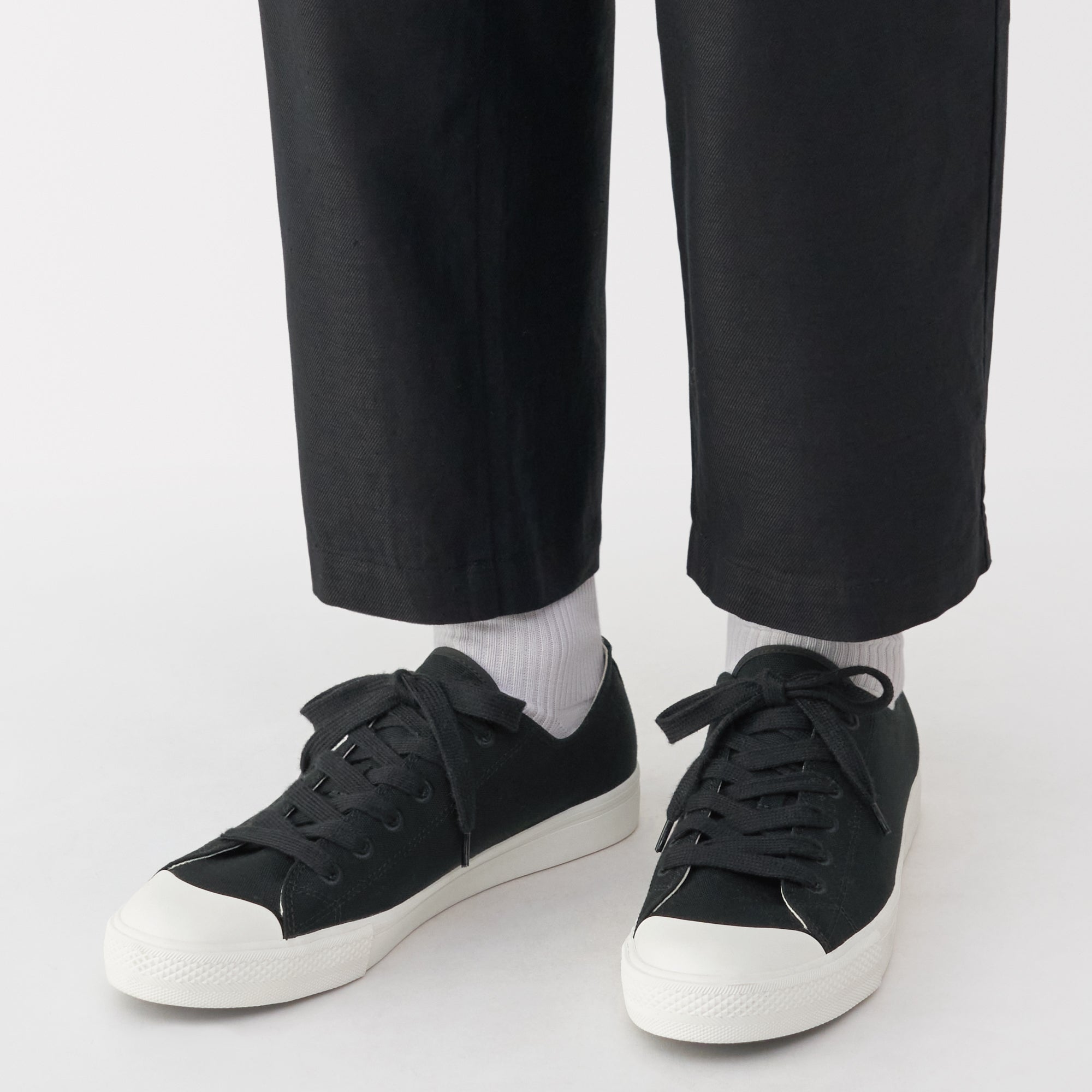 Less Tiring Sneakers - Black