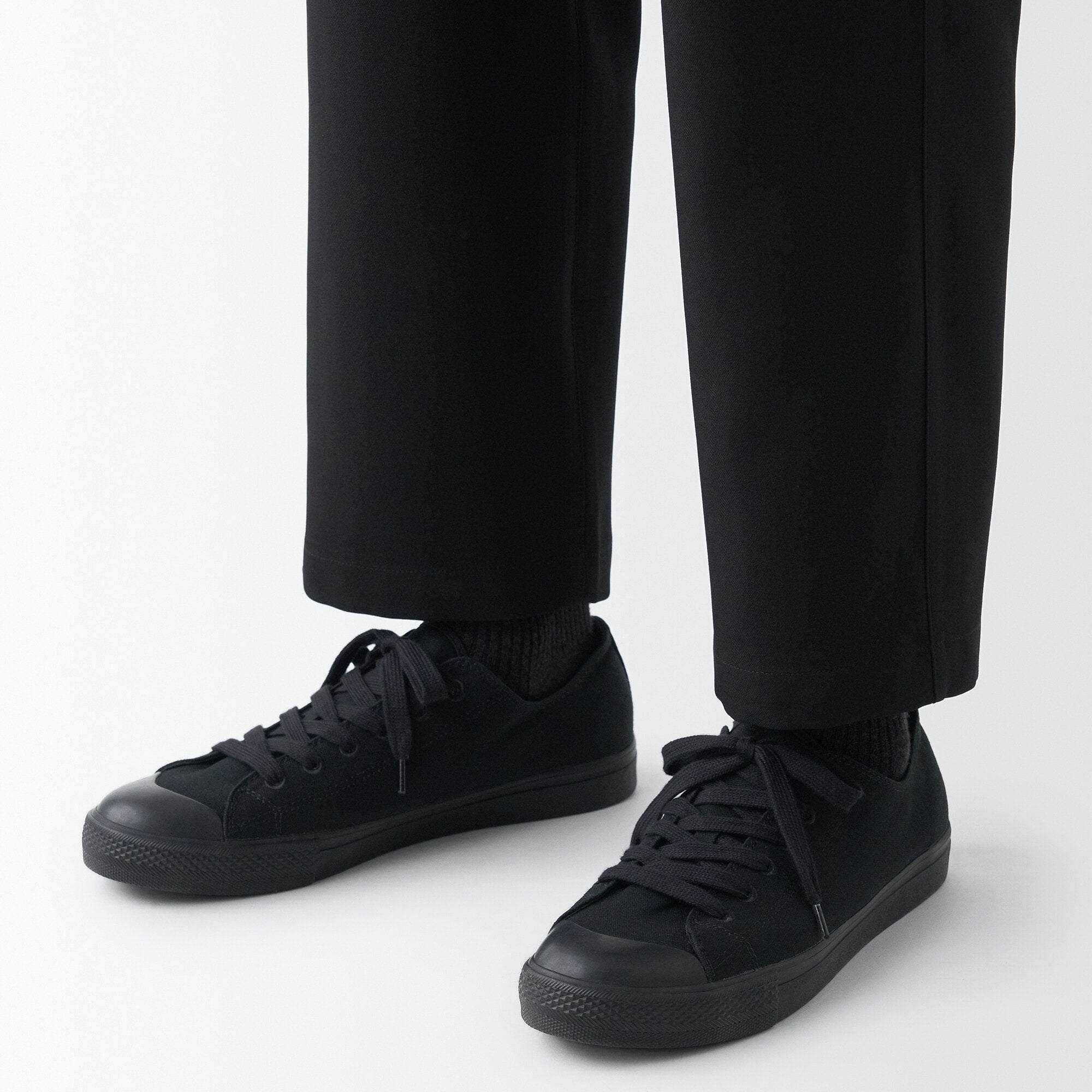 Less Tiring Sneakers Black Pattern