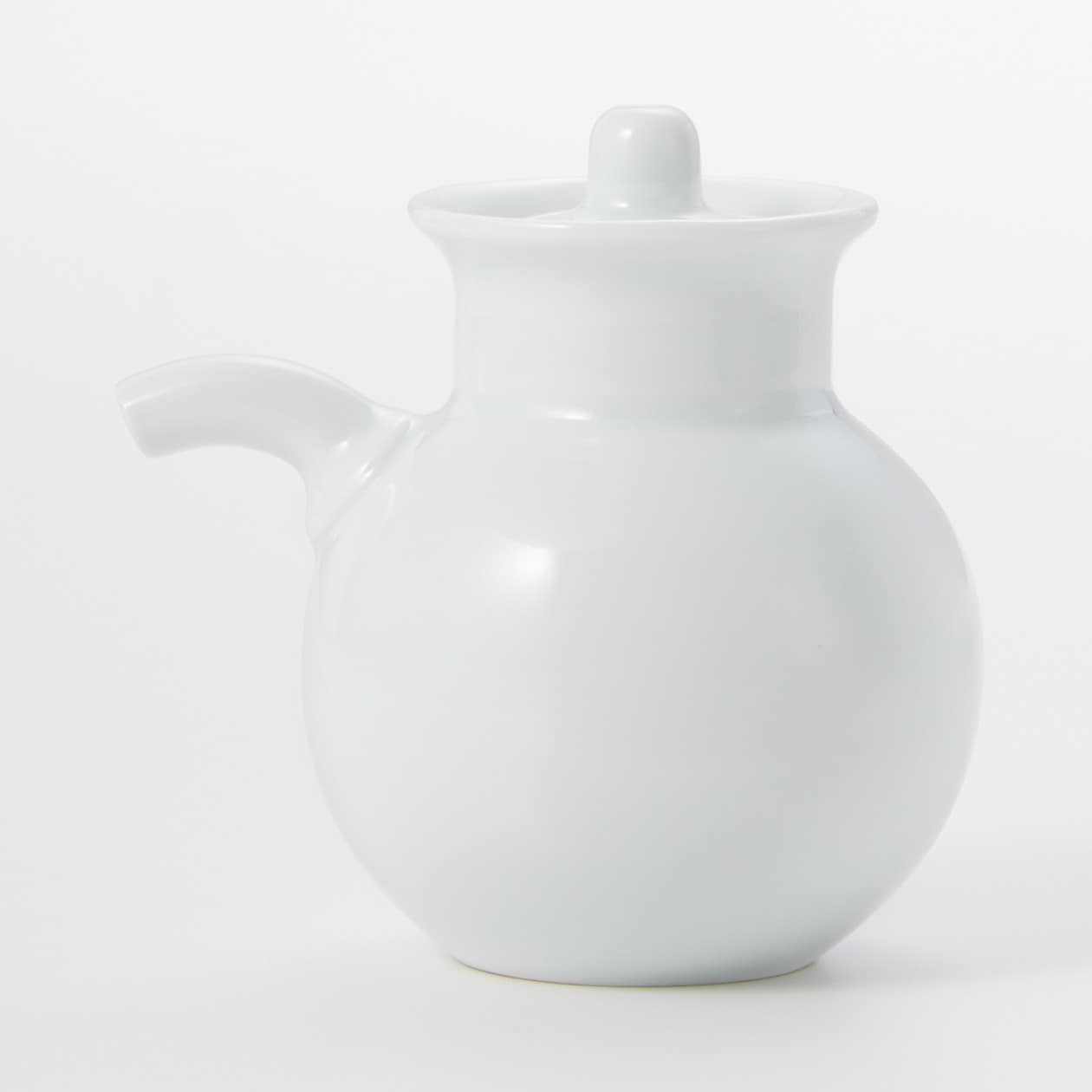 White Porcelain Sauce Pot