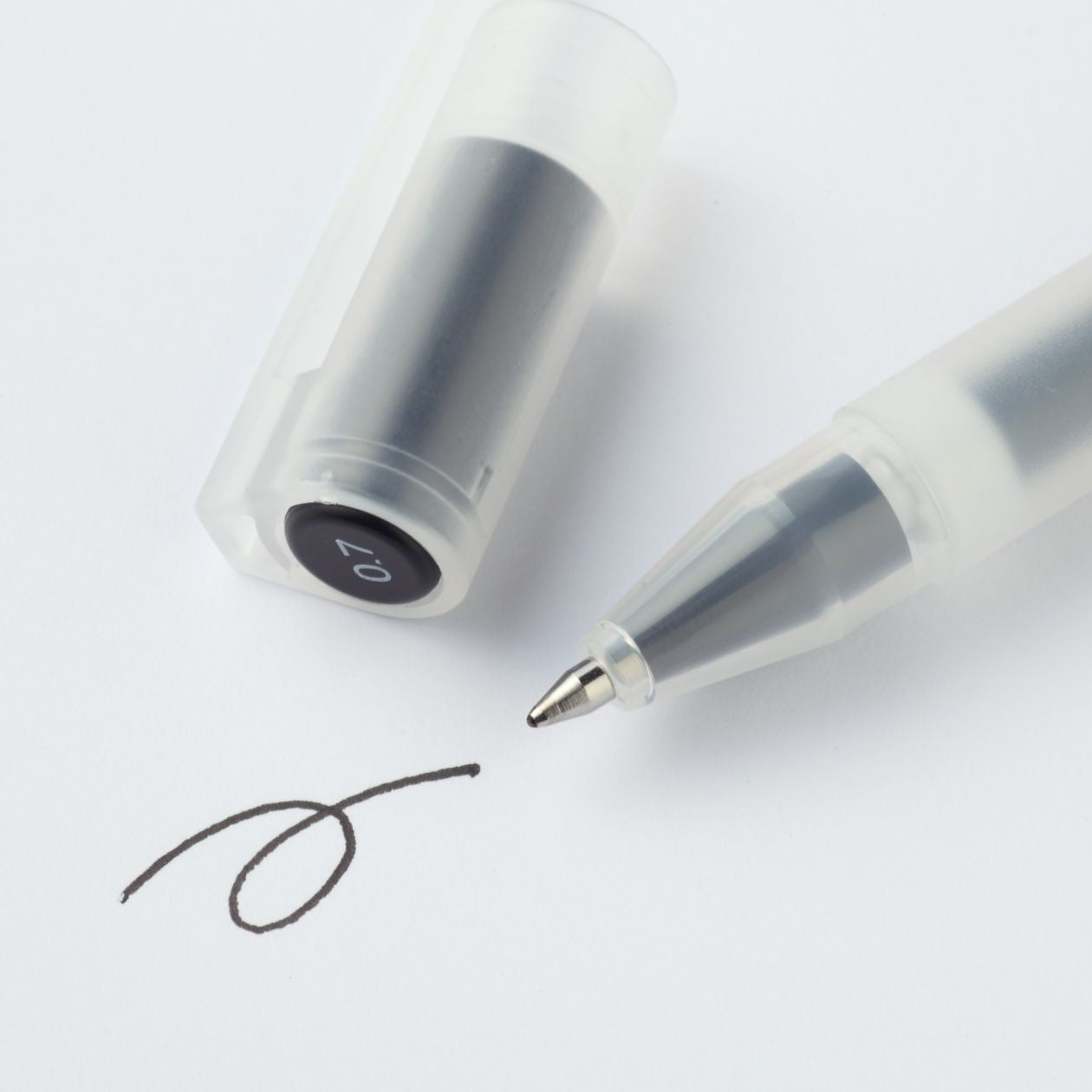 Gel Ink Cap Type Pen 0.7 mm
